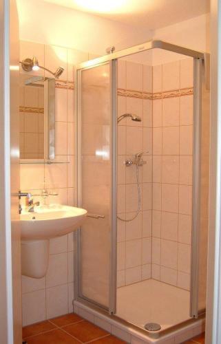 וילינגן Altes Doktorhaus - Hotel Garni מראה חיצוני תמונה